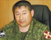 Полковник, спасший солдата, получил  награду от ветеранских организаций Казахстана
