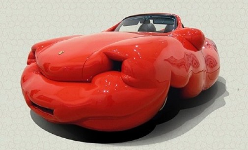 «Автомобиль в искусстве». В Сочи открылась выставка научно-исследовательского проекта Шемякина