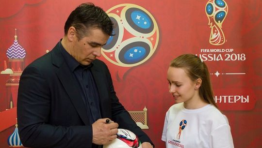 Звезды российского спорта поддерживают автограф-эстафету Волонтерского центра УрФУ