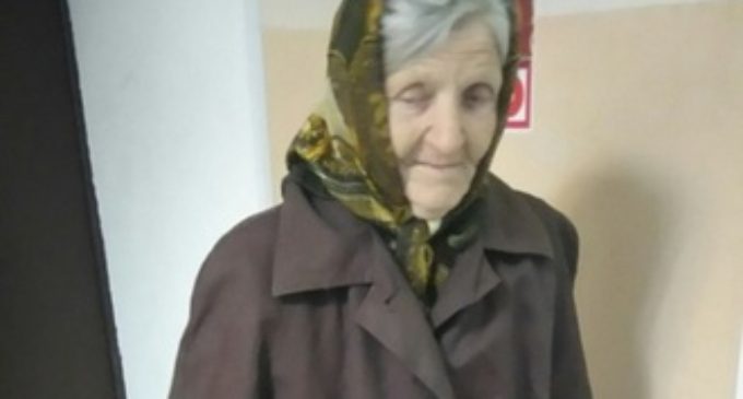 Неравнодушный тюменец помог найти потерявшуюся бабушку