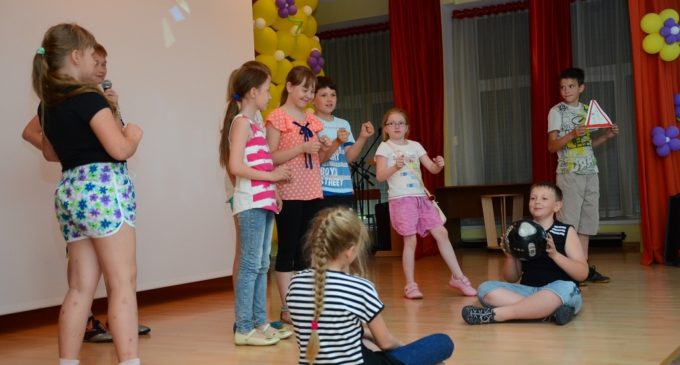 В 18 школах Вологды в осенние каникулы будут работать лагеря дневного пребывания