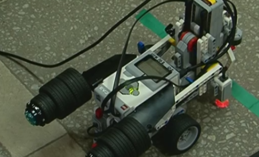 Роботы из конструктора помогут убрать в Новосибирске мусор и снег