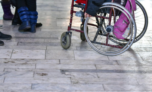 Жители Находки собрали 200 тысяч на подъёмник для девочки–инвалида