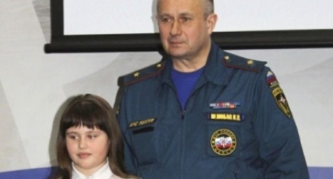 11-летнюю иркутянку наградили медалью за спасение утопающей