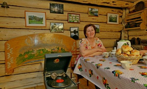 Многодетная семья развивает гостевой туризм в деревне на Коквицкой горе