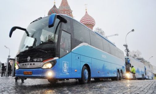 Туристические автобусы Мосгортранса обслуживают участников Чемпионата Европы по фигурному катанию