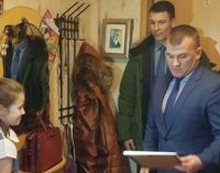 Школьница из Петропавловска-Камчатского получила фотопортрет Президента Российской Федерации с его автографом