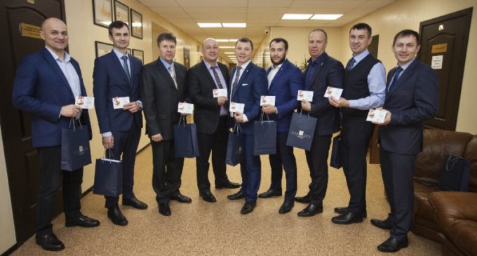 Спортсмены Сургутского ЗСК получили золотые значки ГТО