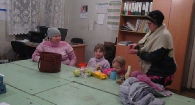 В Свердловской области спасли замерзающую на трассе семью глухонемых