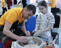 Летнее солнце включила индустрия детского отдыха