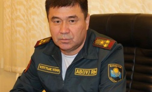 Казахстанский полковник спас жизнь пассажирке в самолете
