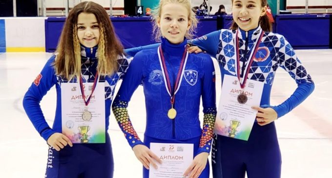 Калининградские конькобежцы завоевали восемь медалей Всероссийских соревнований
