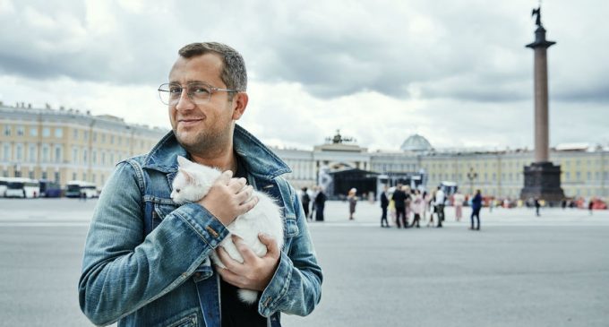 Вице-губернатор СПб Борис Пиотровский поможет пристроить котов «на работу»