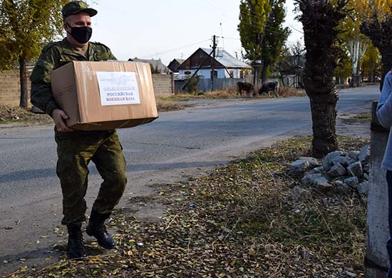 Российские военнослужащие в Киргизии оказали гуманитарную помощь матери-одиночке