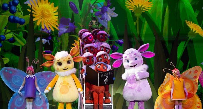 Шоумен Сергей Нетиевский зажжет «Ёлку телеканала «Мульт»